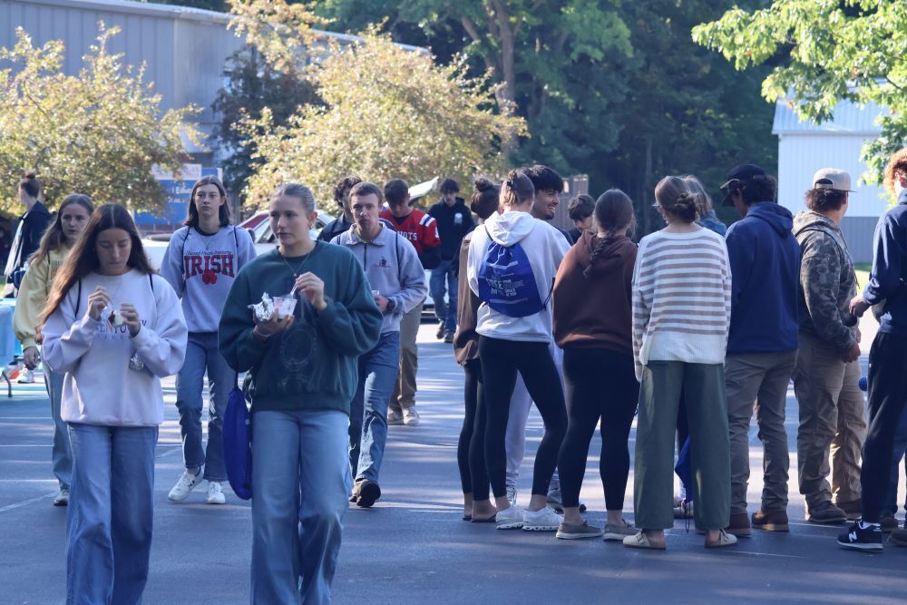 Students  stop by Senior Focus Day event