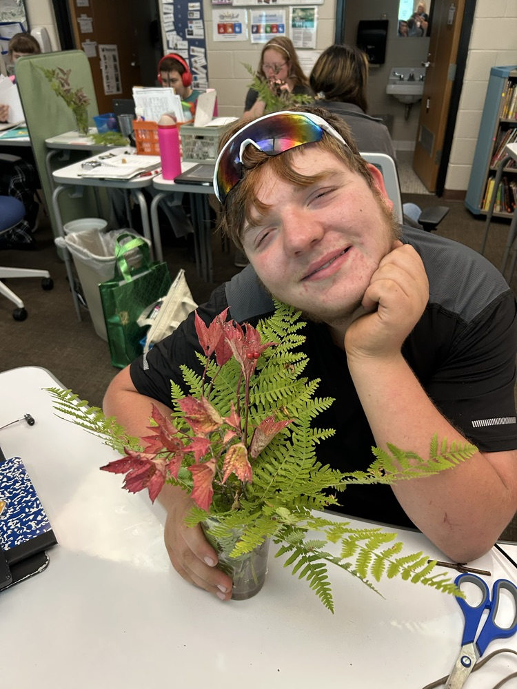 arranging fresh cut flowers
