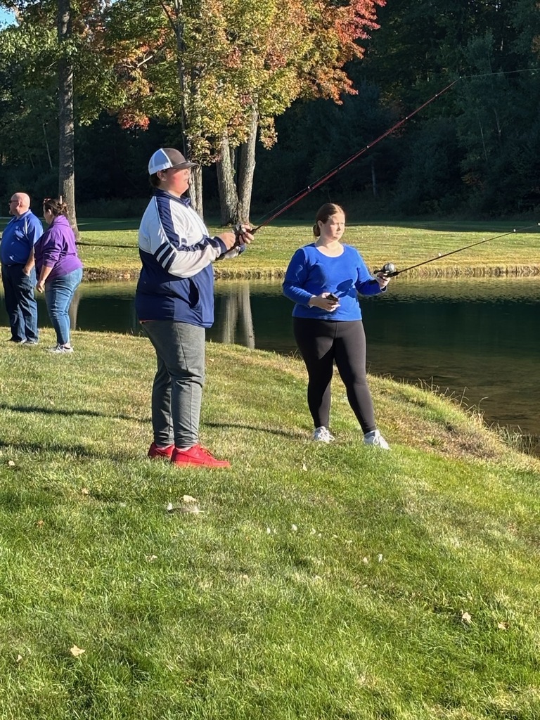 Gladwin SPARKS students take a field trip fishing.