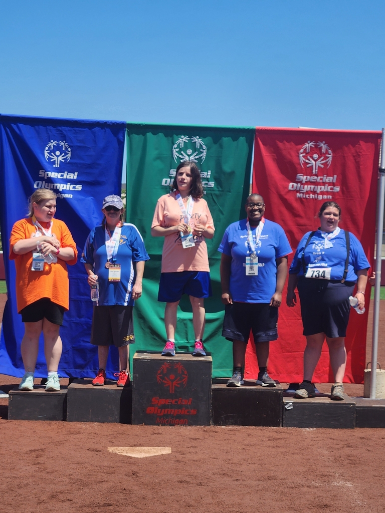 Tia taking the podium.