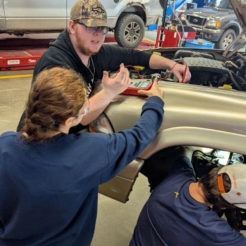 using a multimeter to do a voltage drop to diagnose possible issues