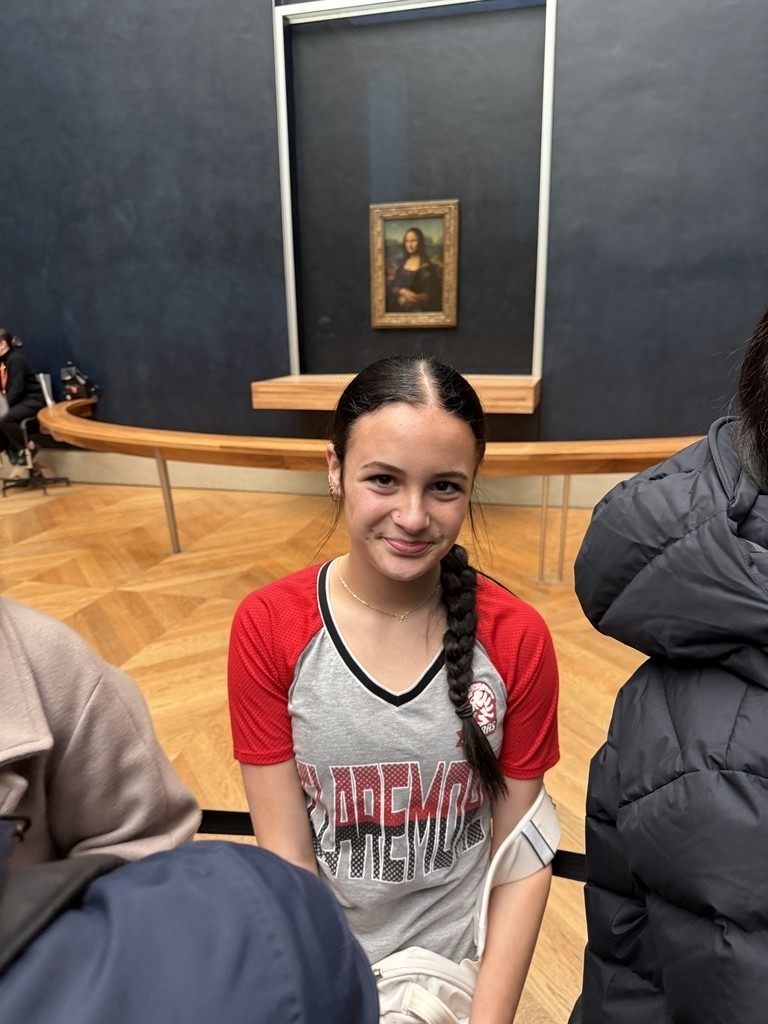 CPS Student visiting the Mona Lisa.