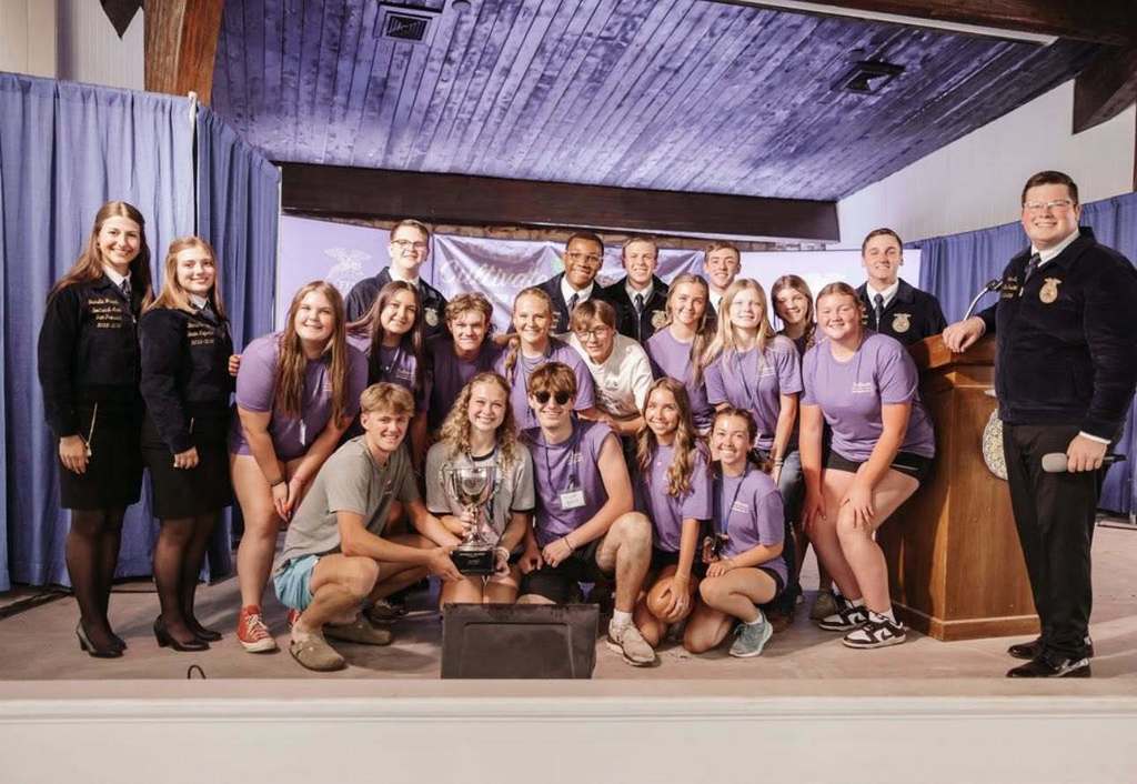 students at an FFA confernce
