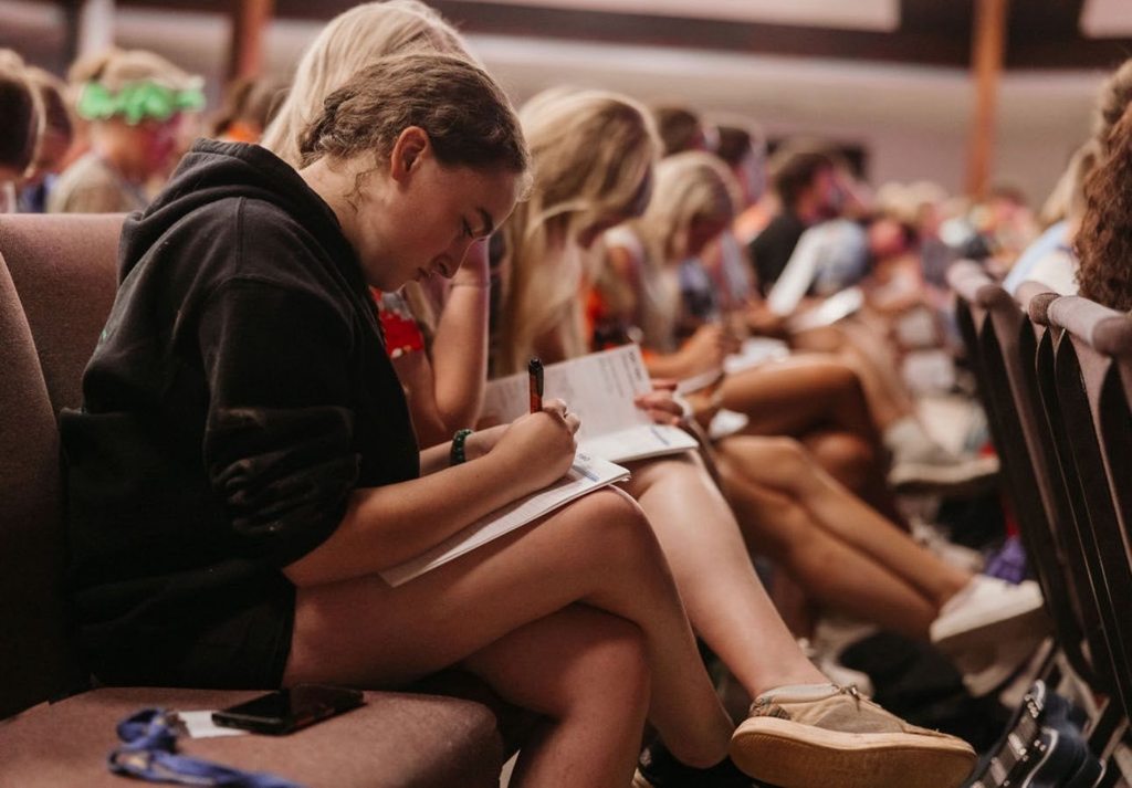 students at an FFA confernce