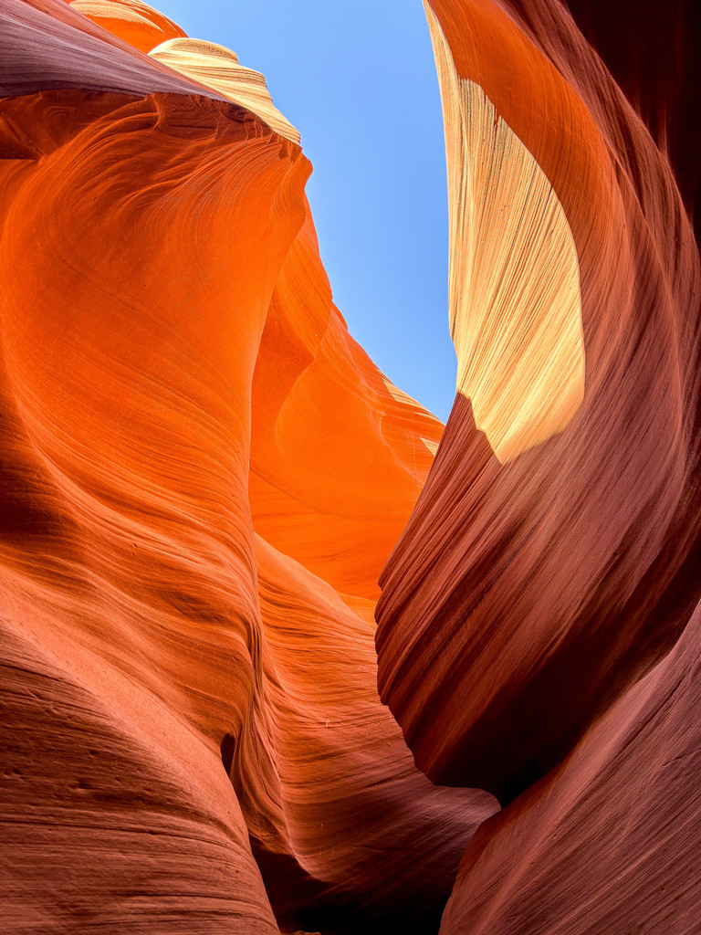 lower antelope canyon in arizona