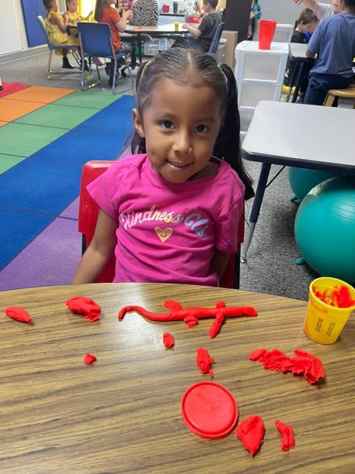 students learning about dinosaurs
