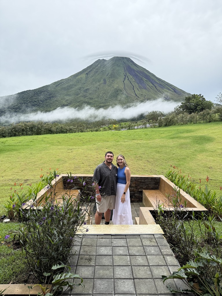 couple in costa rica