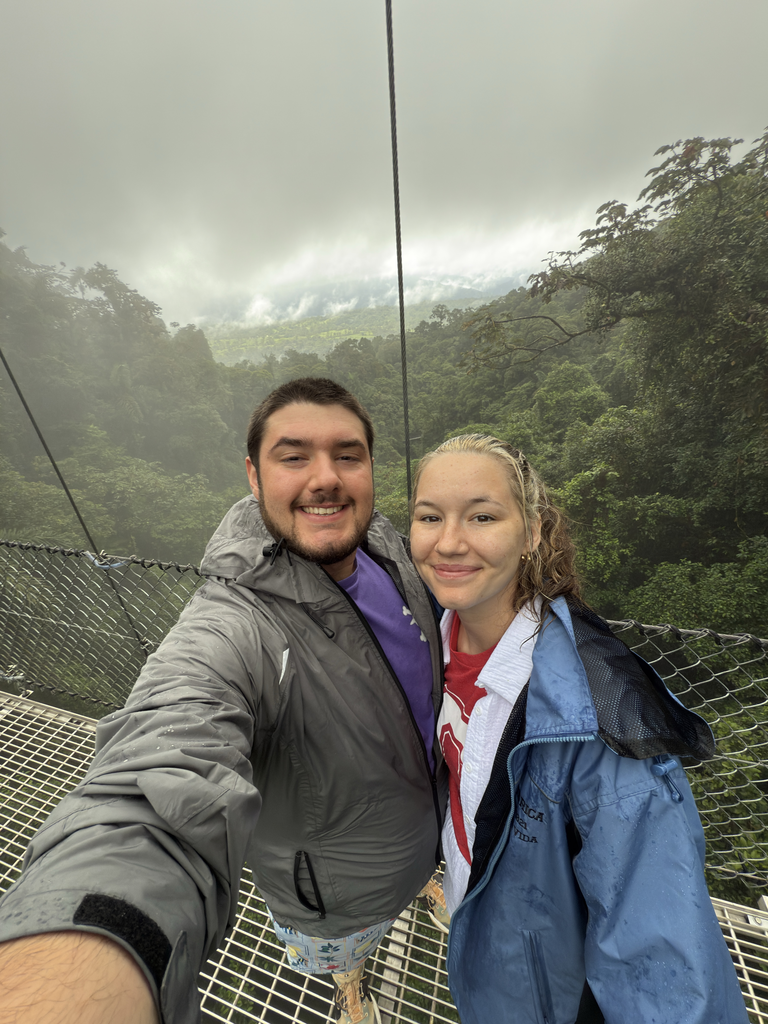 couple in costa rica