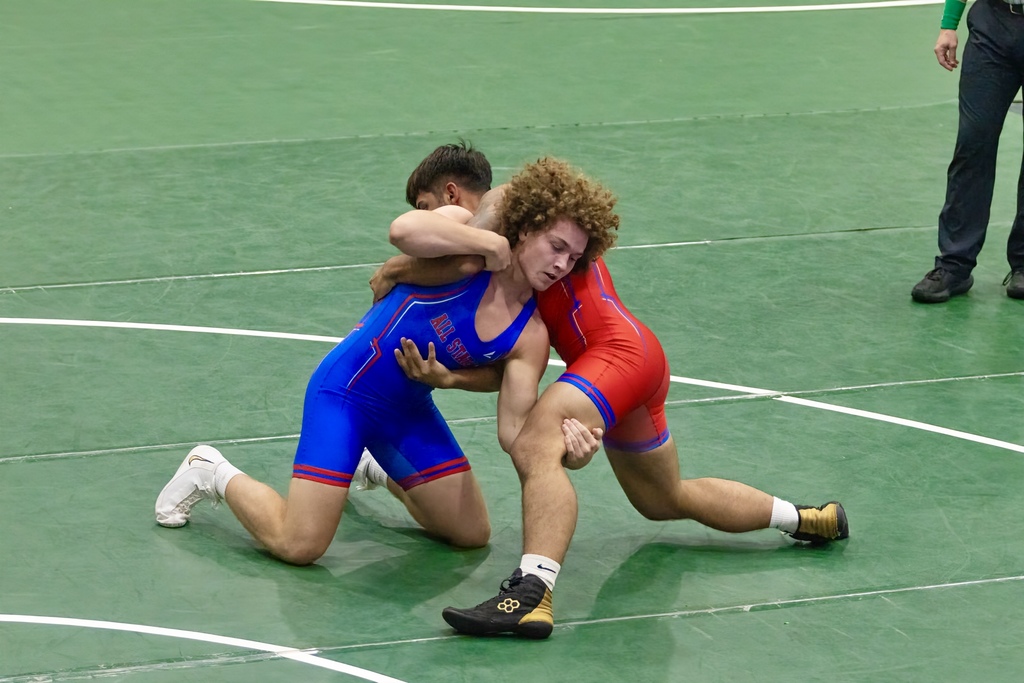 cooper zickefoose action shot wrestling