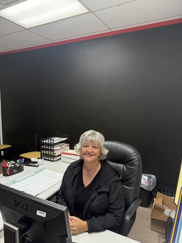 🎓 Class of 2026! Mrs. Rehanek has been hard at work painting the famous Writing Wall in her office — just for you! 🎨✍️ Once school starts, be sure to stop by and leave your mark on it!