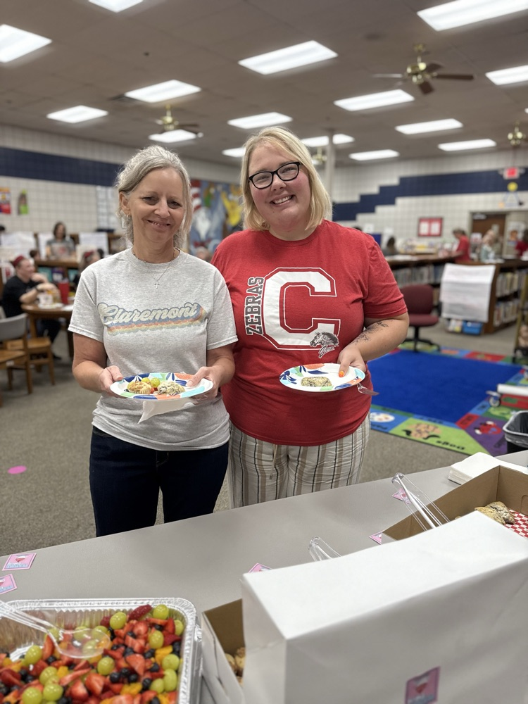 teachers with breakfast 