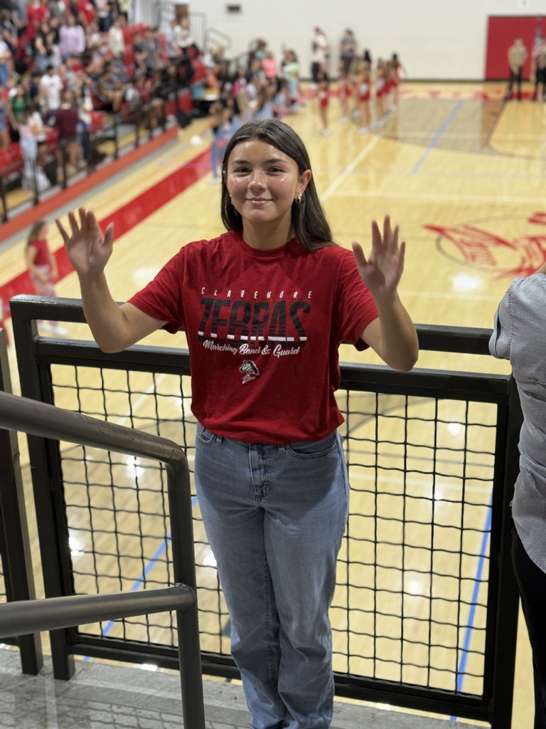 Claremore Drum Major directing the band