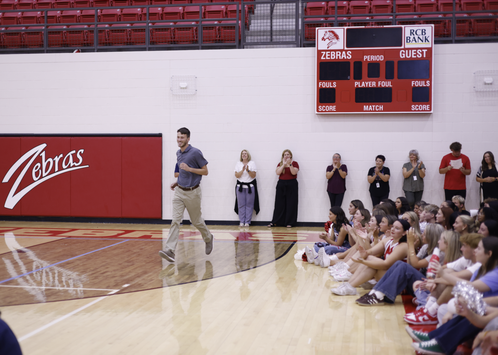 Day two kicked off with school spirit at our pep rally! 🎉 Freshmen were warmly welcomed, new faculty were introduced, and everyone got into the action with fun games. The excitement peaked when the seniors brought home the Emphasis Spirit Stick! What a way to start the year!