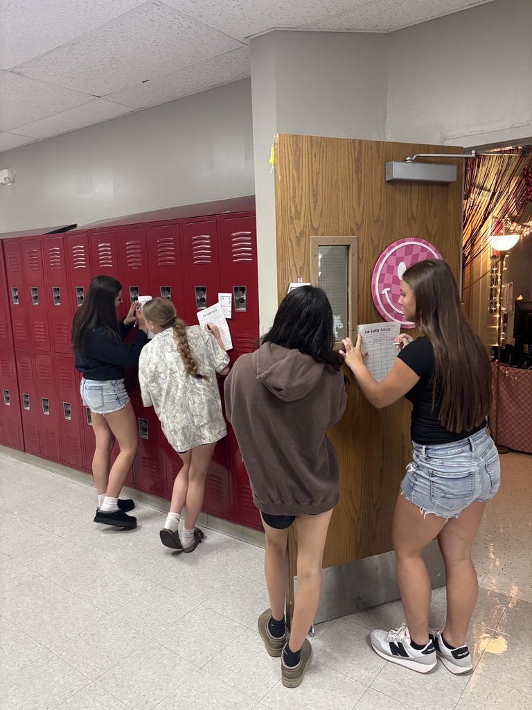 Ms. Taylor’s biology students put their lab safety knowledge to the test! 🔬🧪 Working together, they decided if an “animal scientist” should be “hired” or “fired” based on their safety practices. Students moved around the classroom and hallway completing a card rotation—learning, collaborating, and having a great time!