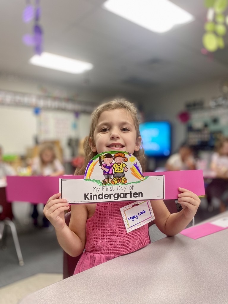kindergarten students