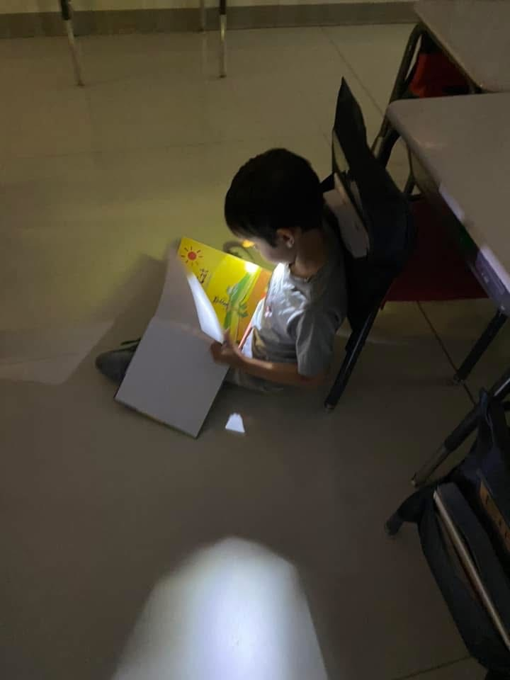 flashlight reading
