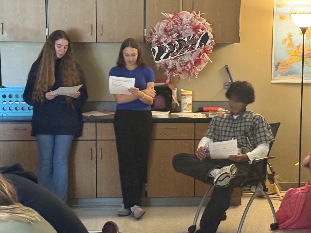 Students brought history to life with APUSH colonization skits! 🌎 They explored why major European powers came to the Americas and what their colonies looked like, acting out scenes based on research while classmates guessed the regions. Later, they’ll use this information to compare the different countries and colonies.