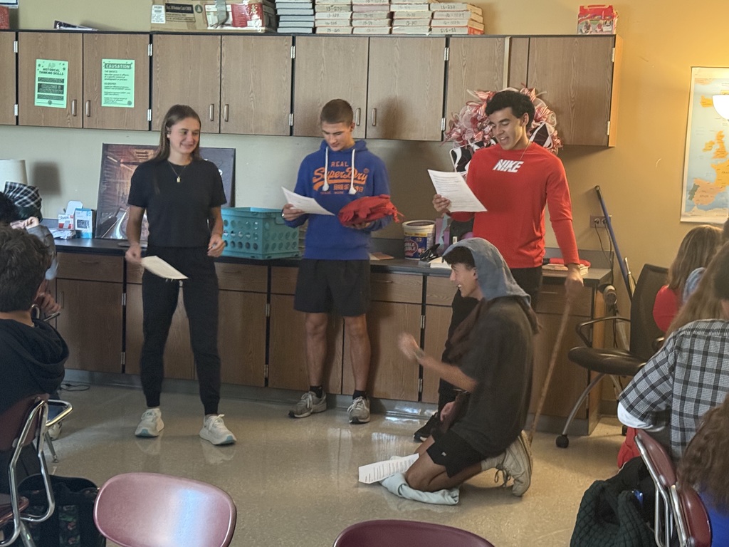 Students brought history to life with APUSH colonization skits! 🌎 They explored why major European powers came to the Americas and what their colonies looked like, acting out scenes based on research while classmates guessed the regions. Later, they’ll use this information to compare the different countries and colonies.