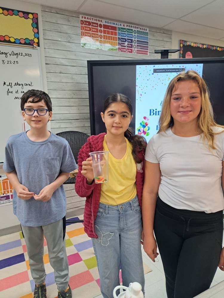 students working on a STEM project