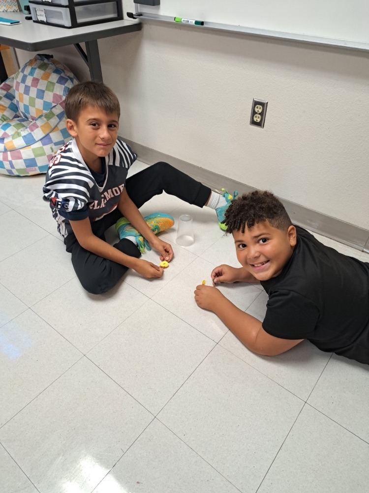 students working on a STEM project