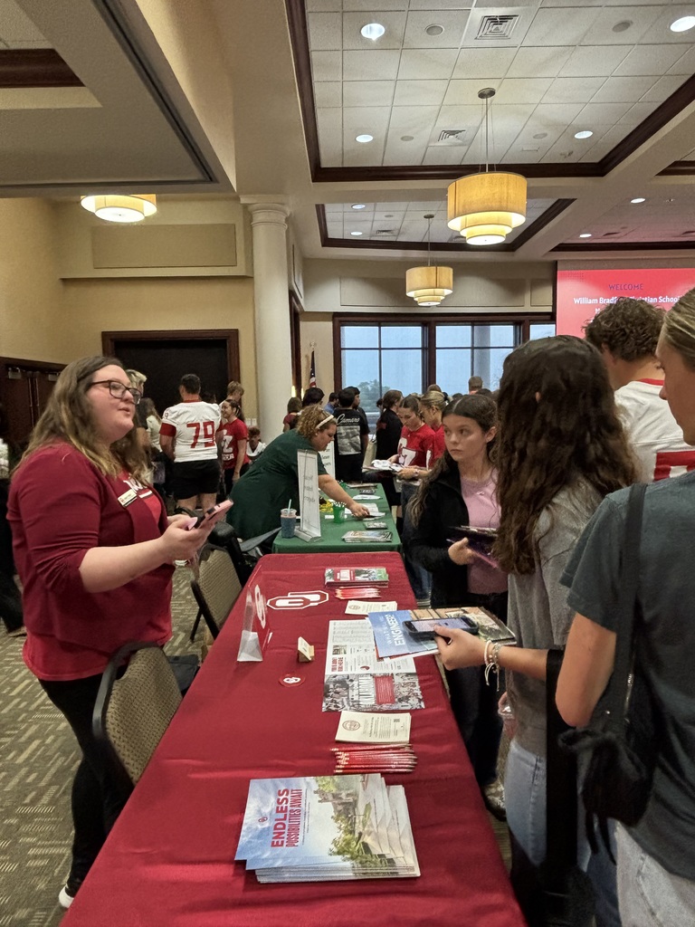 The senior class had the opportunity to attend the GPACAC Rogers County Area College Fair at RSU! π Students connected with representatives from 45 different colleges, asked great questions, and explored the opportunities each school has to offer. This event is always a highlight of the year for our seniors! β¨