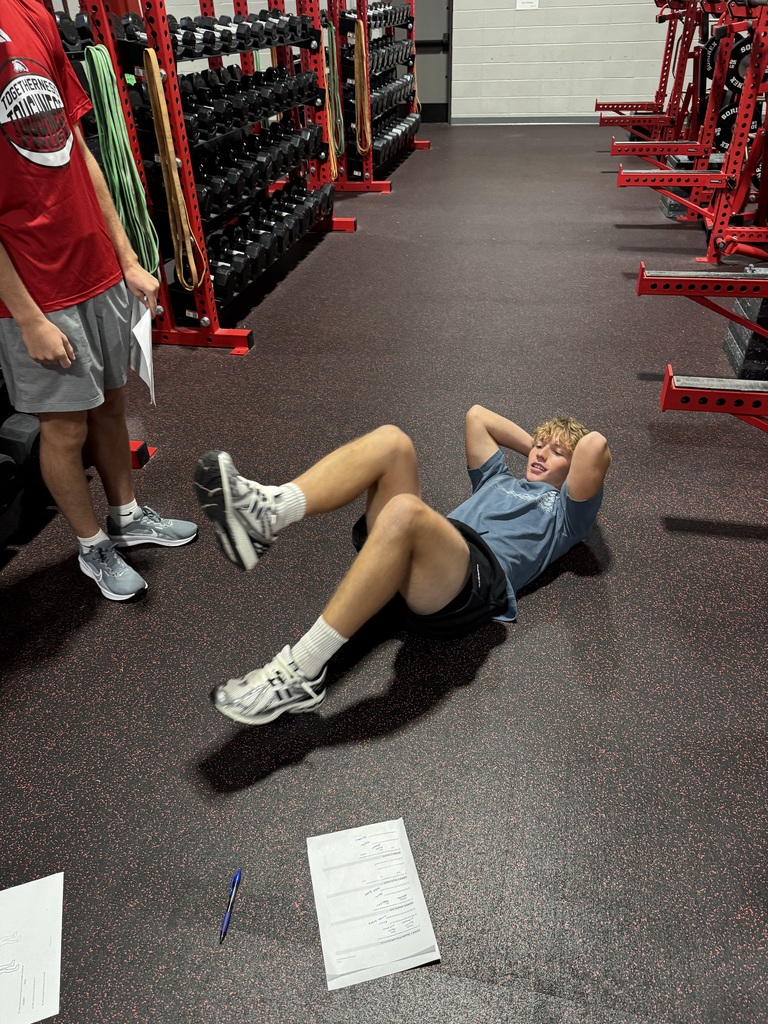 Our Athletic & Performance students are bringing classroom content to life! By performing a variety of exercises that connect directly to body planes and axes, they’re strengthening both their understanding of anatomy and their physical skills.