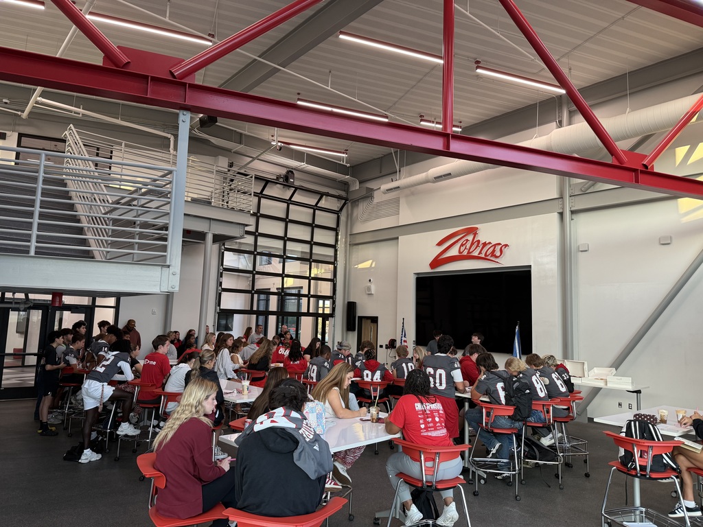 A couple weeks ago, over 60 students joined FCA – the Fellowship of Christian Athletes – for their weekly meeting! CHS alumni Rex Clark and Gabe Erwin shared their experiences and inspired everyone with their stories. ✨ FCA meets every Friday at 7:30 AM in the Makerspace—come be part of the fun