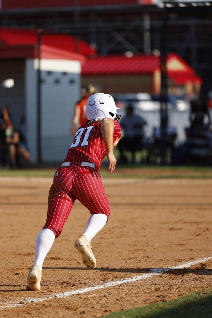 Fay #31 running to home plate