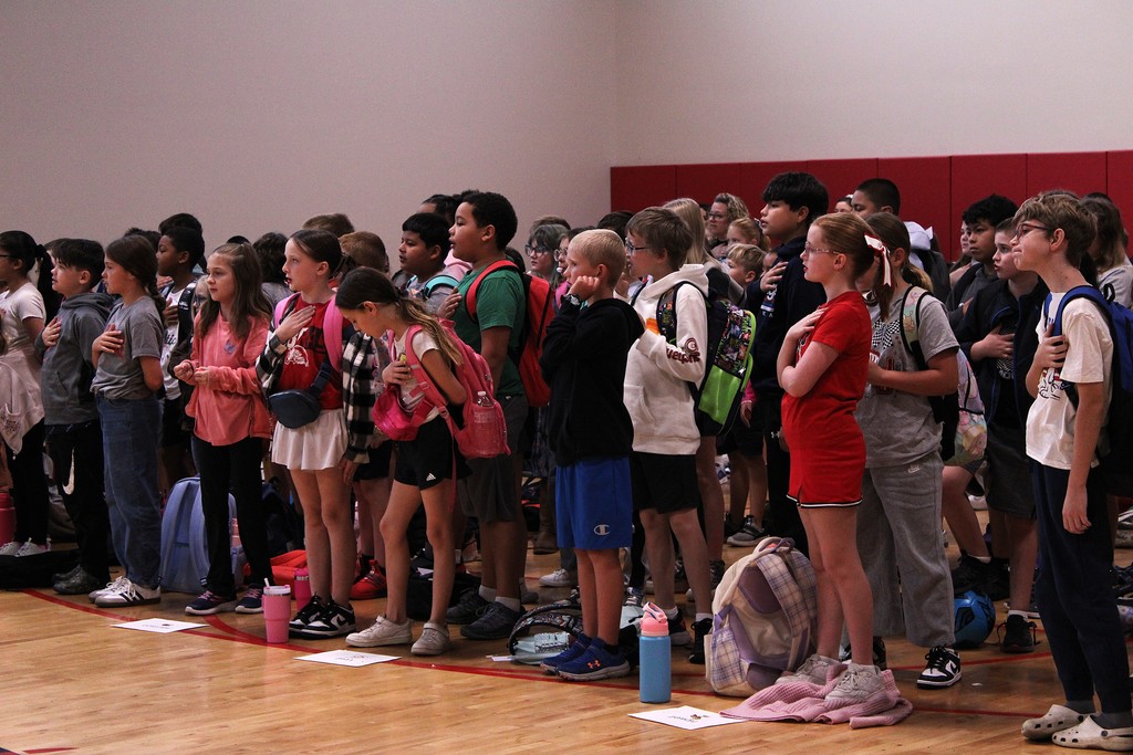 students doing the pledge of allegiance 