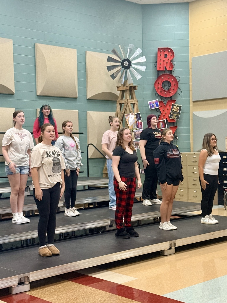 Show choir lined up and ready to go!