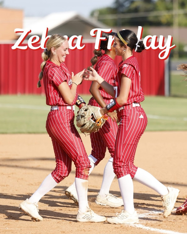 softball players on field