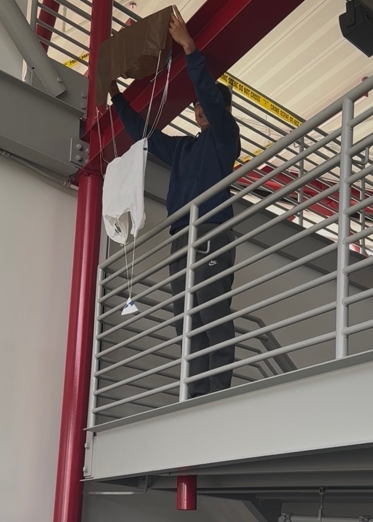✈️ Our CHS Aviation students have been busy learning about the science of flight! Recently, they’ve been building, testing, and redesigning their own drag devices to better understand concepts like drag, air resistance, and aerodynamics.
