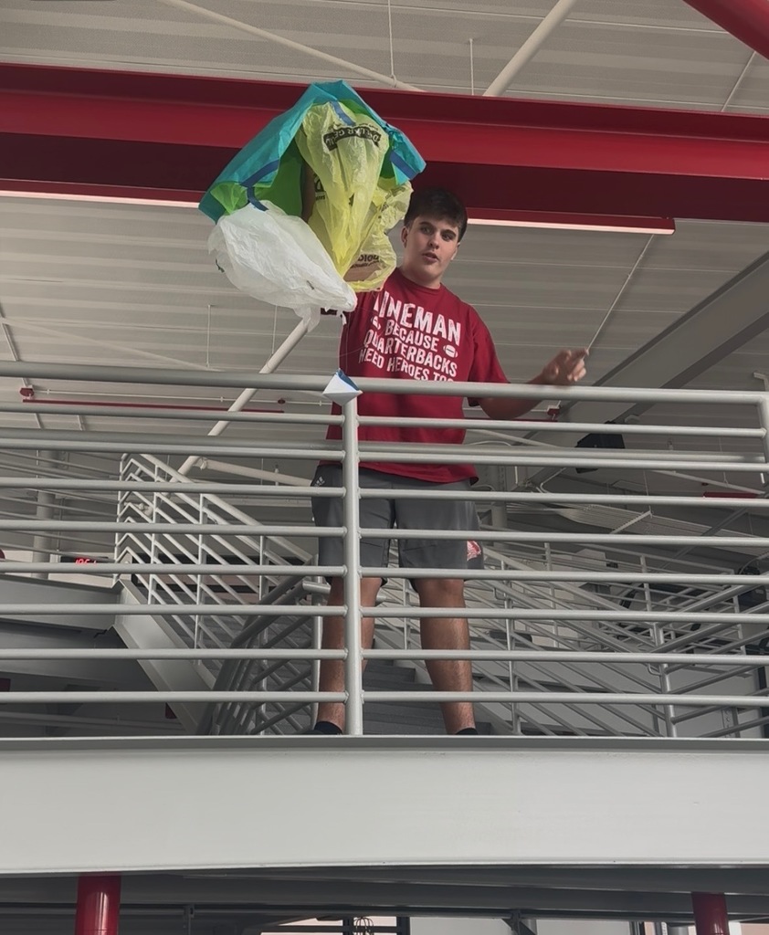 ✈️ Our CHS Aviation students have been busy learning about the science of flight! Recently, they’ve been building, testing, and redesigning their own drag devices to better understand concepts like drag, air resistance, and aerodynamics.
