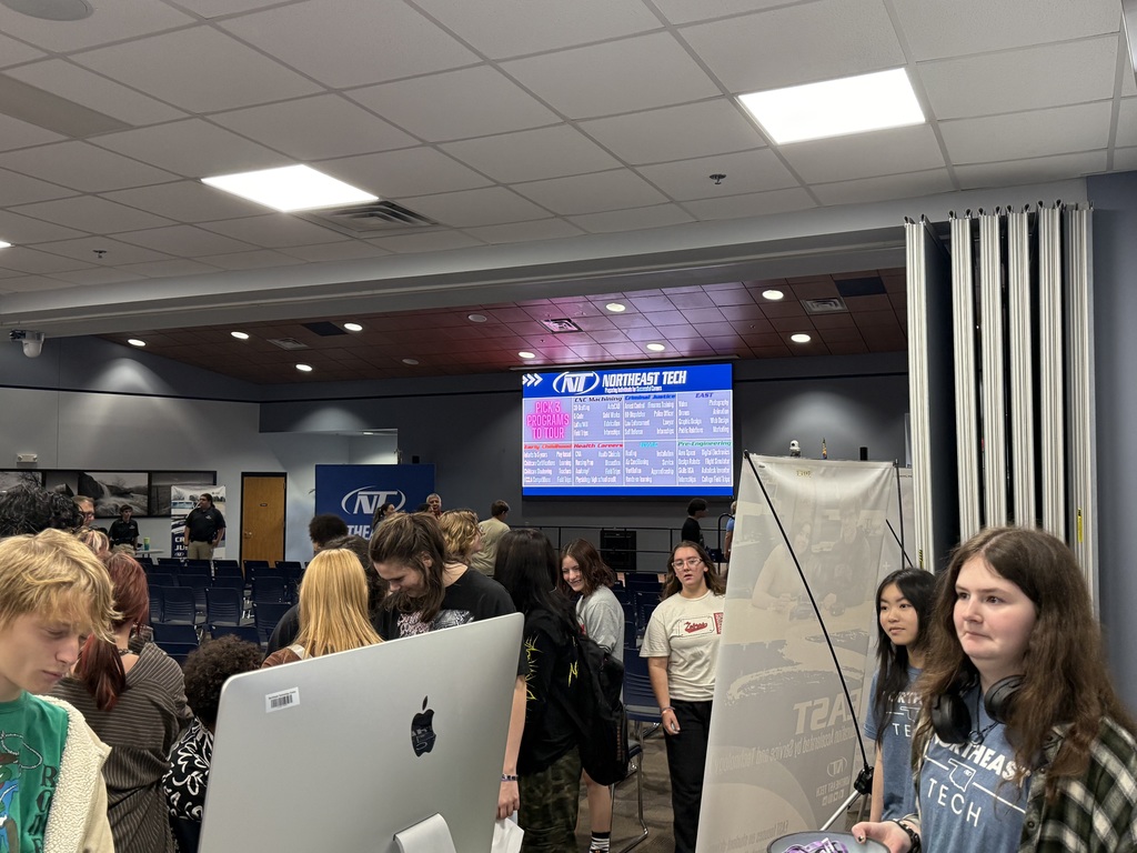 Last week, all CHS sophomores attended the Sophomore Showcase at Northeast Technology Center, where they explored the wide variety of programs and career pathways available to our students. From health sciences to early childhood education, welding to digital media, students got hands-on exposure to the incredible opportunities NTC offers — helping them start planning for their future beyond high school. 🌟 Thank you to our partners at Northeast Tech for hosting such an informative and inspiring event!