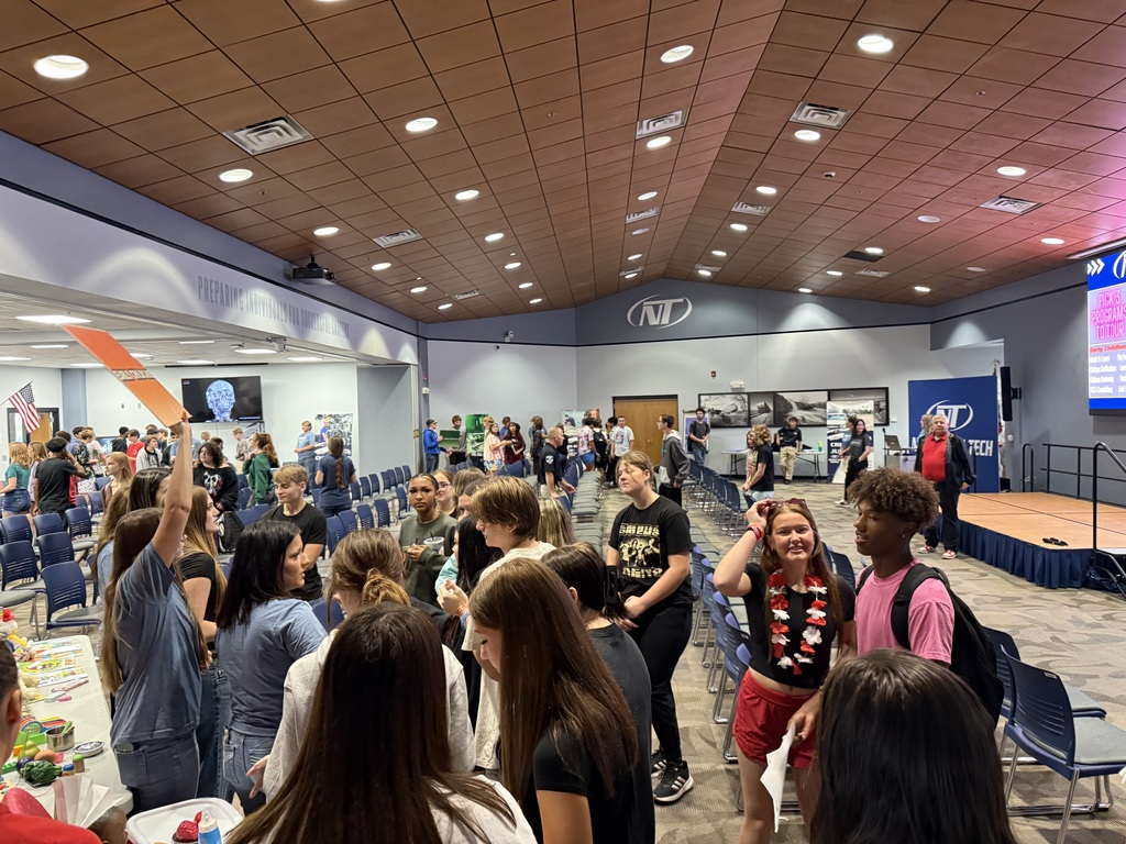 Last week, all CHS sophomores attended the Sophomore Showcase at Northeast Technology Center, where they explored the wide variety of programs and career pathways available to our students. From health sciences to early childhood education, welding to digital media, students got hands-on exposure to the incredible opportunities NTC offers — helping them start planning for their future beyond high school. 🌟 Thank you to our partners at Northeast Tech for hosting such an informative and inspiring event!