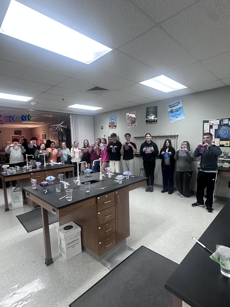 Our Chemistry students have been exploring the properties of matter and learning how to separate mixtures through a hands-on chromatography lab. Using chromatography, students analyzed different markers to determine the variety of pigments within each ink — seeing firsthand how mixtures can be separated based on their physical and chemical properties. It’s a colorful and creative way to connect scientific concepts to real-world applications!