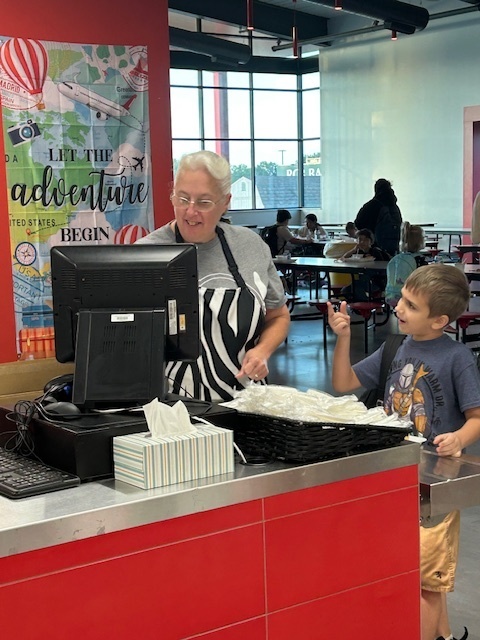 Cafeteria Crew