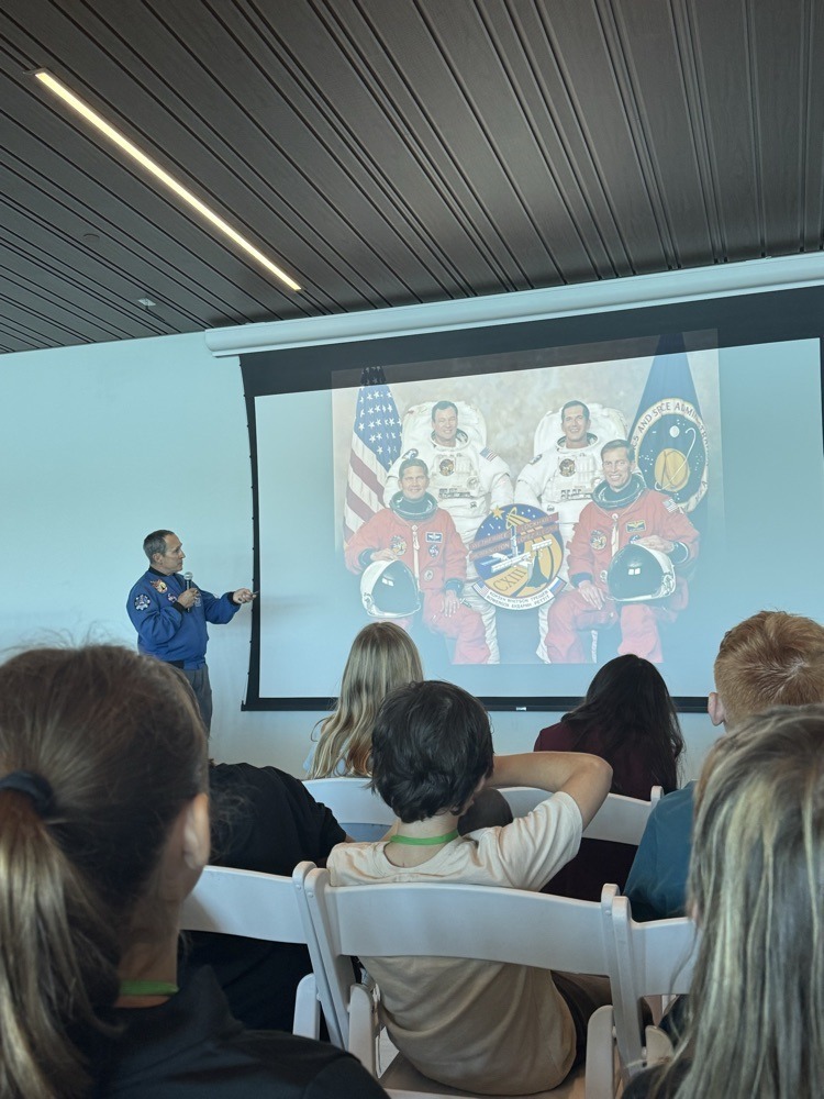 students at a stem field trip