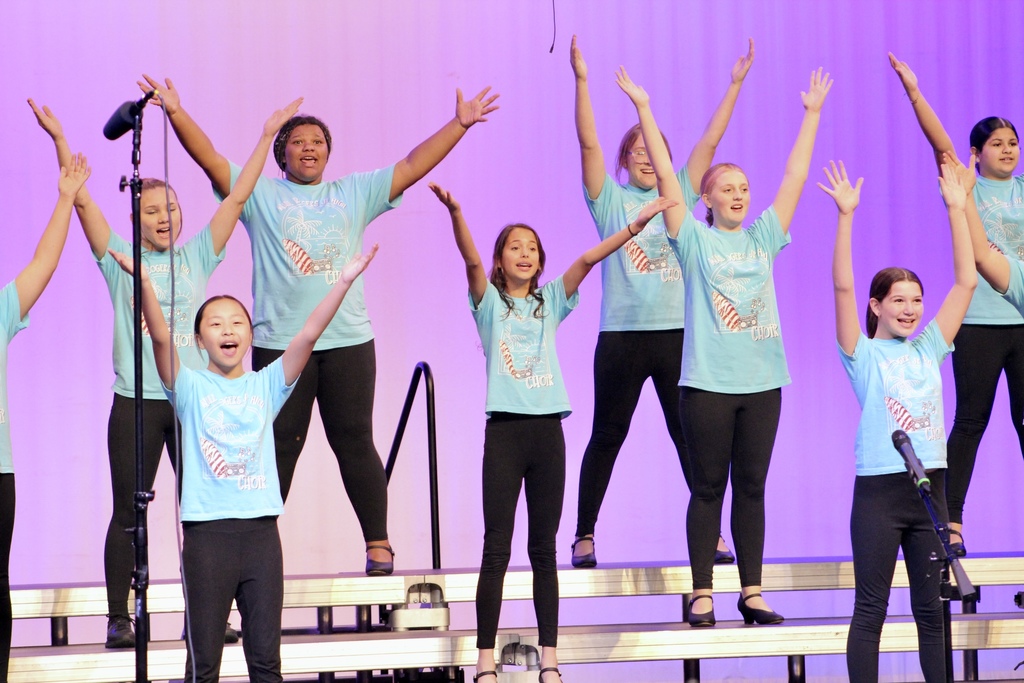 Students in Spark! Show choir performing at their fall concert