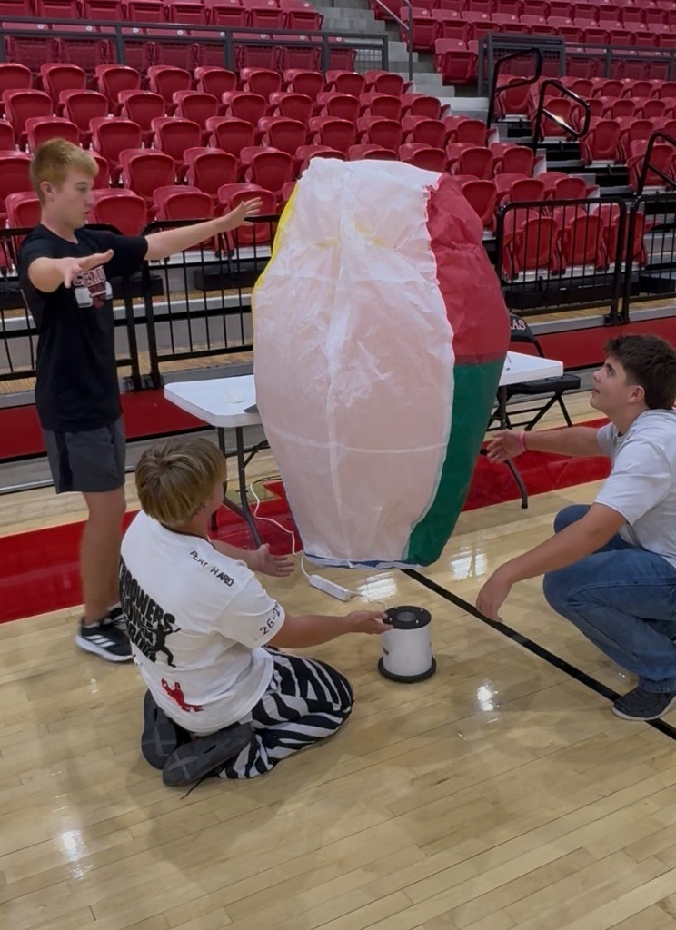 students with a hot air balloon