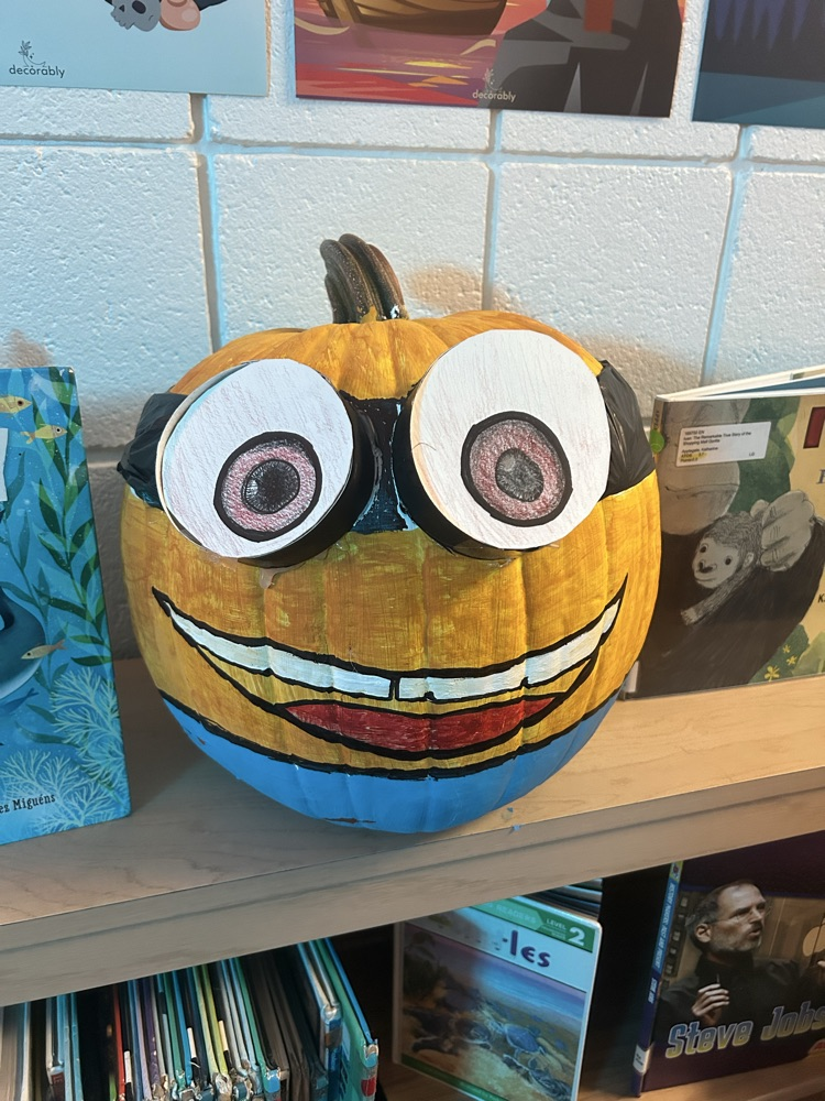 pumpkin contest contestant
