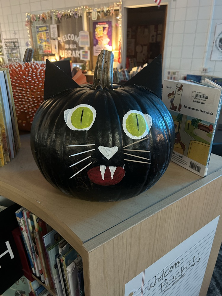 pumpkin contest contestant