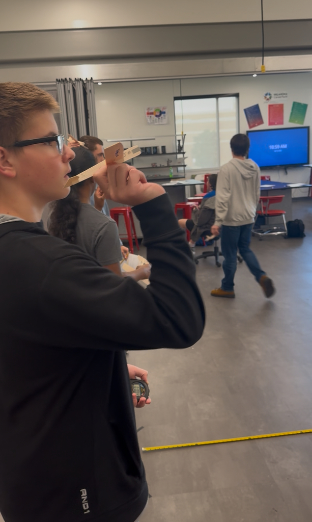 Our Aviation students put their engineering skills to the test by designing and flying gliders. The challenge? Compete for distance, time, and linearity — then analyze the results to see how their designs could improve.  After testing, students modified their gliders to make them more aerodynamic, applying real-world aviation principles to hands-on learning.