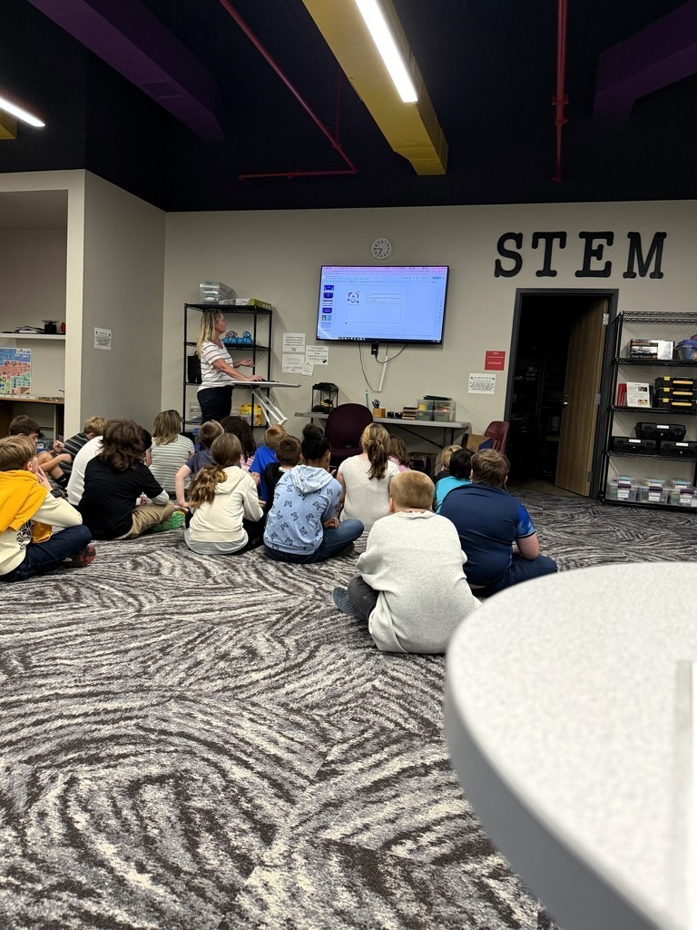 Claremont fourth graders visiting S.T.E.M lab for the first time.