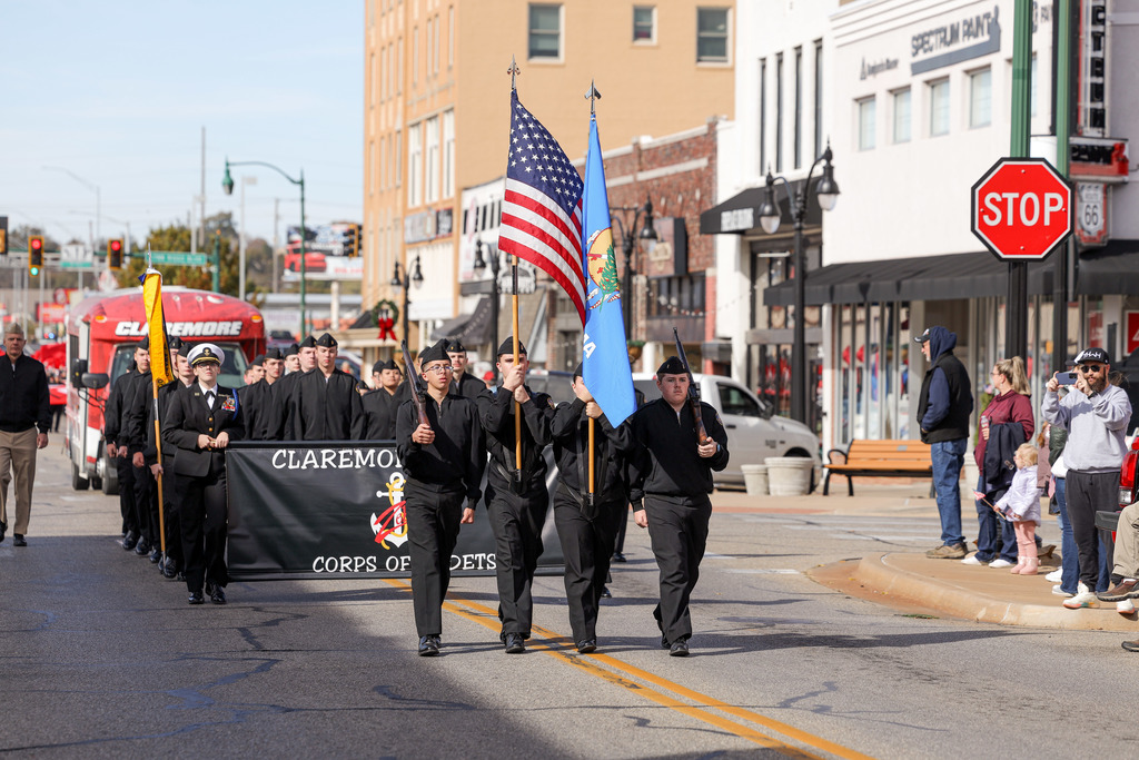High school J.R.O.T.C. at the Veteran's Parade.