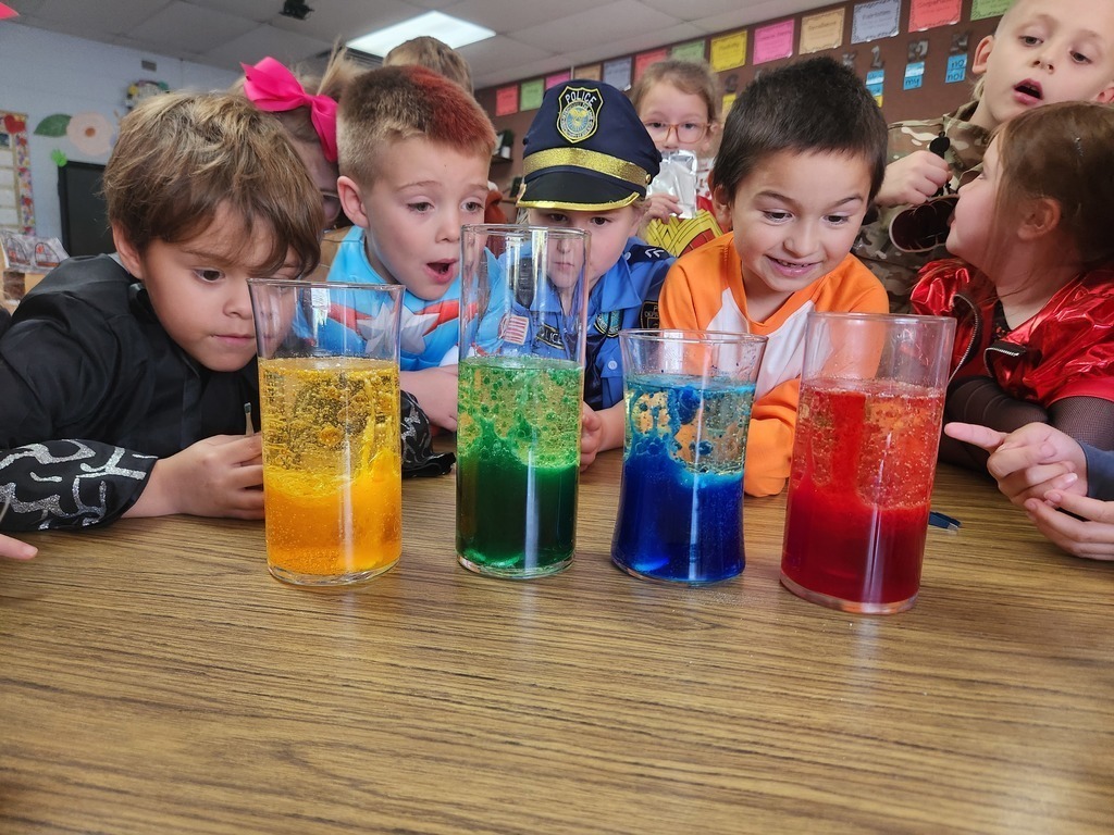 Students making lava lamps
