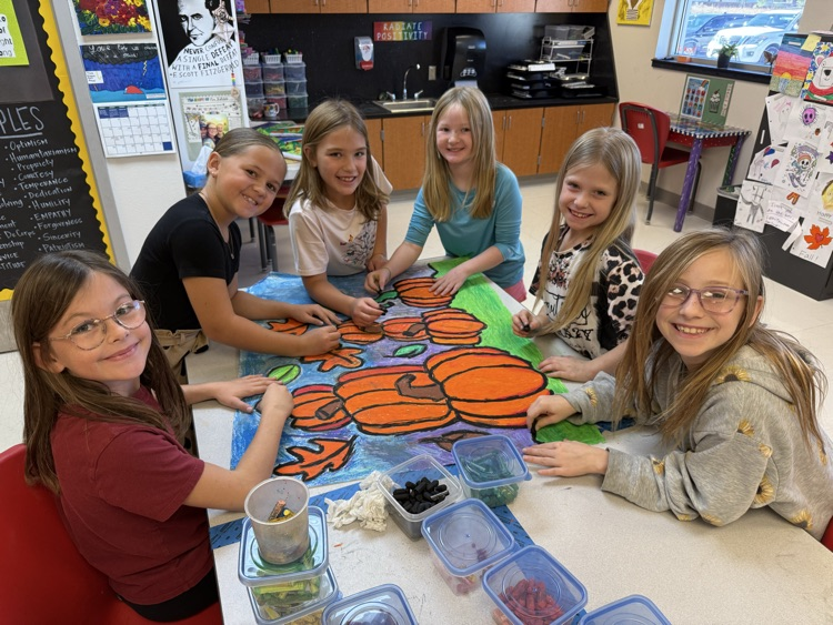 Catalayah students working hard on thanksgiving art work for their school thanksgiving lunch