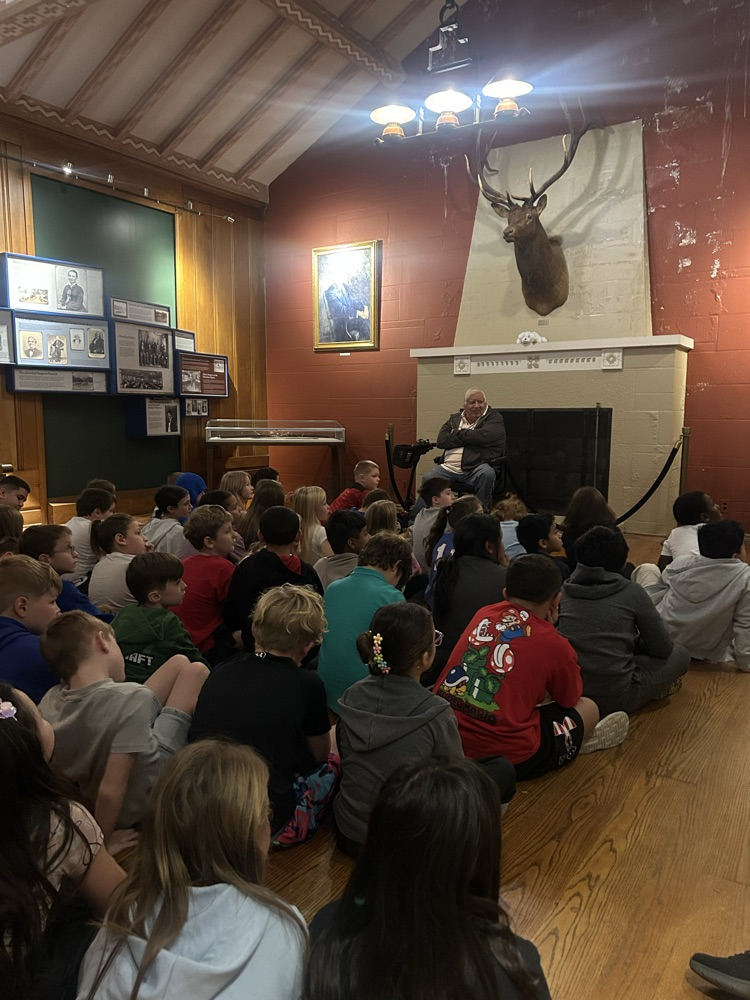 students watching singing 