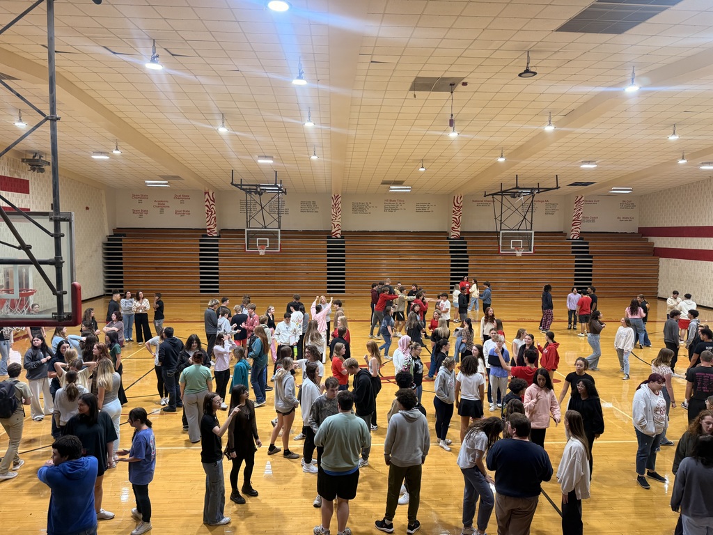 While the rest of the school completed their Pre-ACT and ACT testing, our seniors spent the day knocking out major milestones. They completed their CPR training—an important graduation requirement—heard from an RSU college student informational panel, and received details about caps and gowns along with other key senior dates.  Proud of our Class of 2026 for staying focused and preparing for the exciting months ahead!