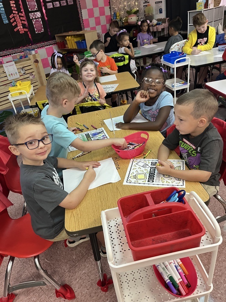 kindergarten students